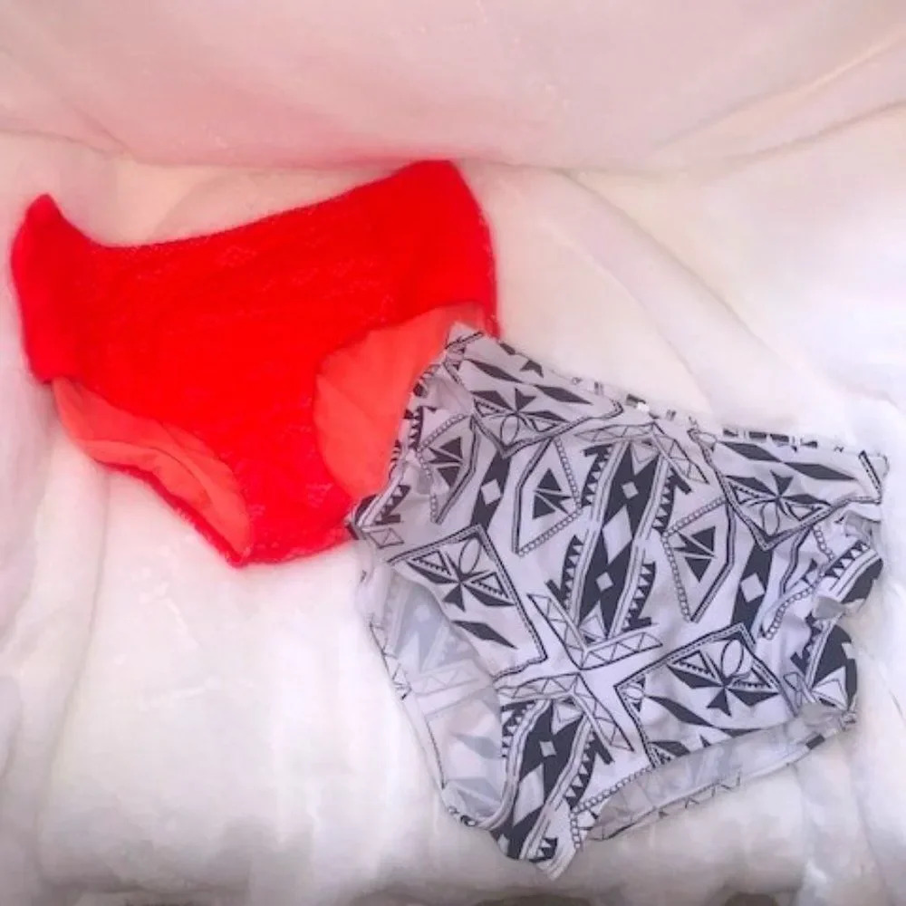 Set 2 No Boundaries High Waisted‎ bikini bottoms L